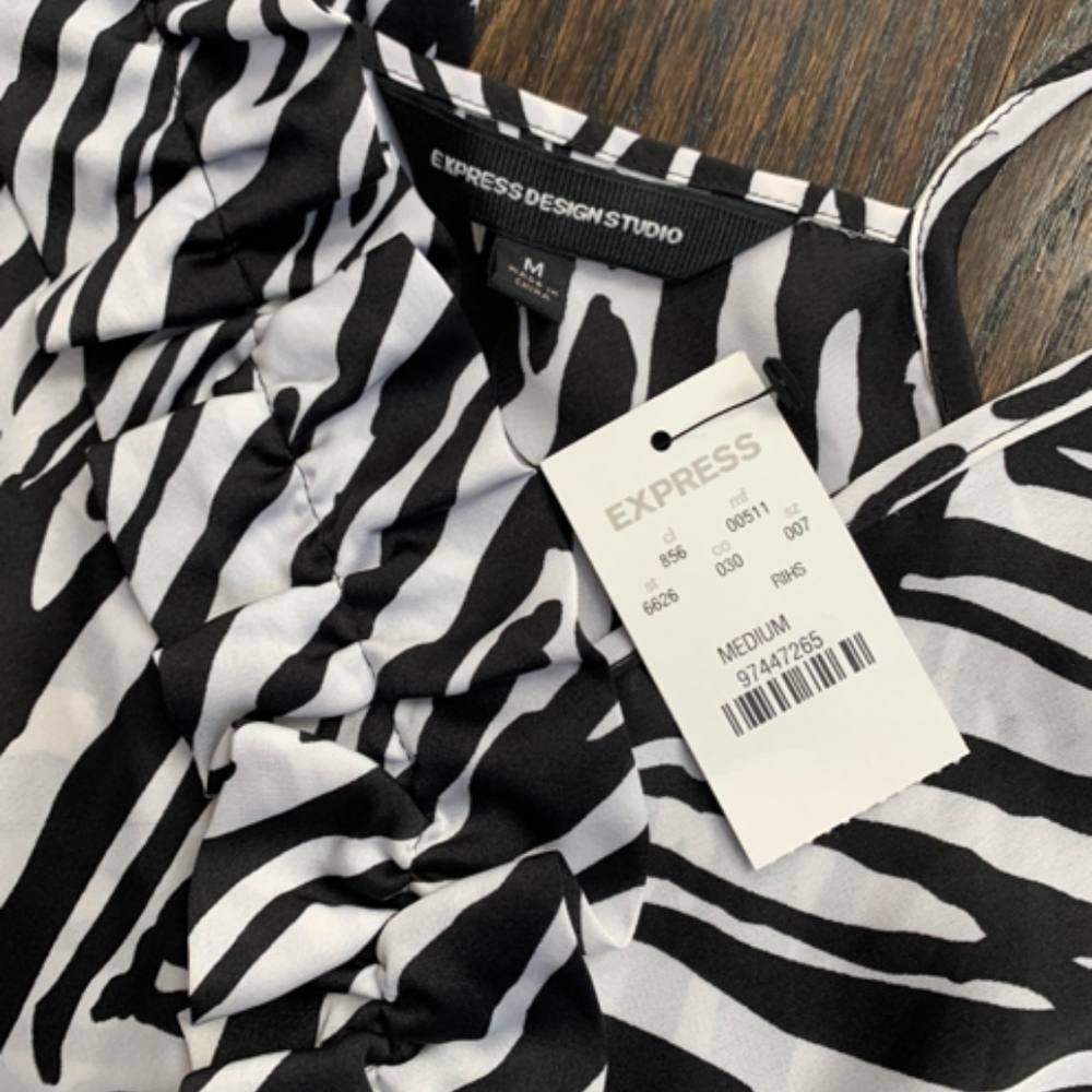 🆕 Express Ruffle Cami - Picture 6 of 8